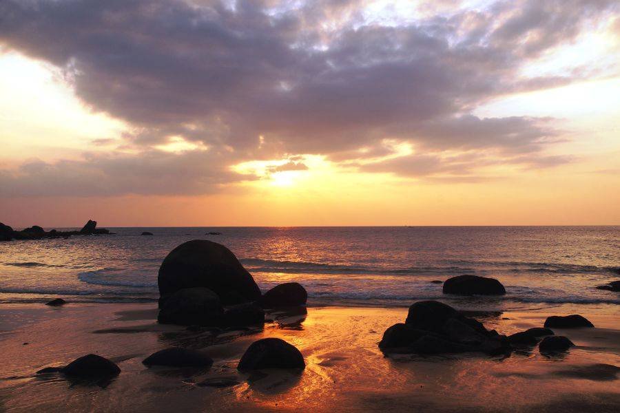 How to Travel from Lipe to Khao Lak: Complete Transport Guide (2025)